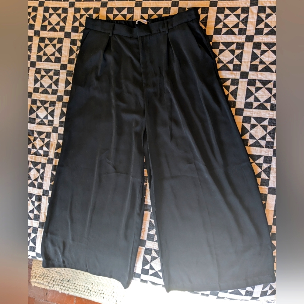 Wide leg pleat front black trousers size XXL